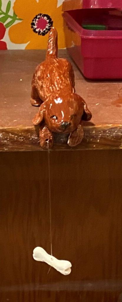 西蒙娜·万德佛，六年级，"小狗"，陶瓷